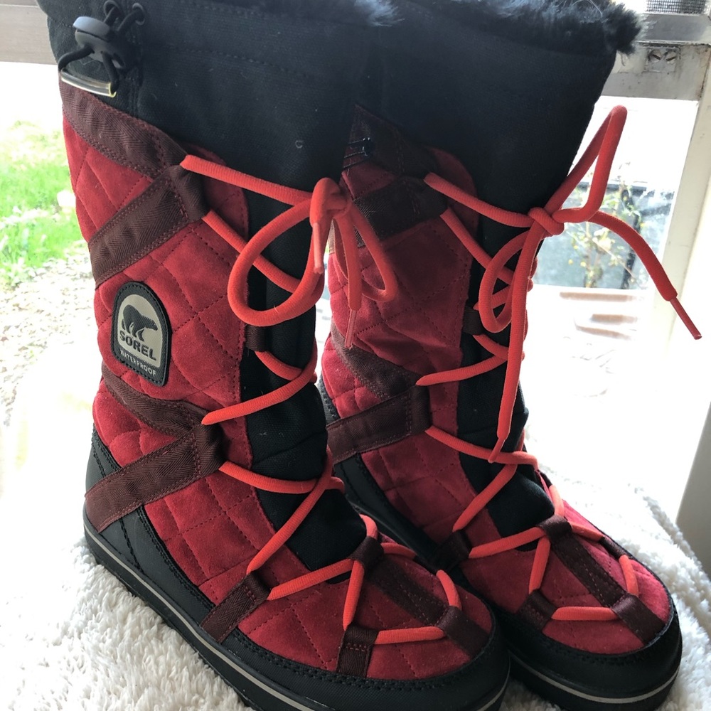 Sorel Glacy Explorer Boots